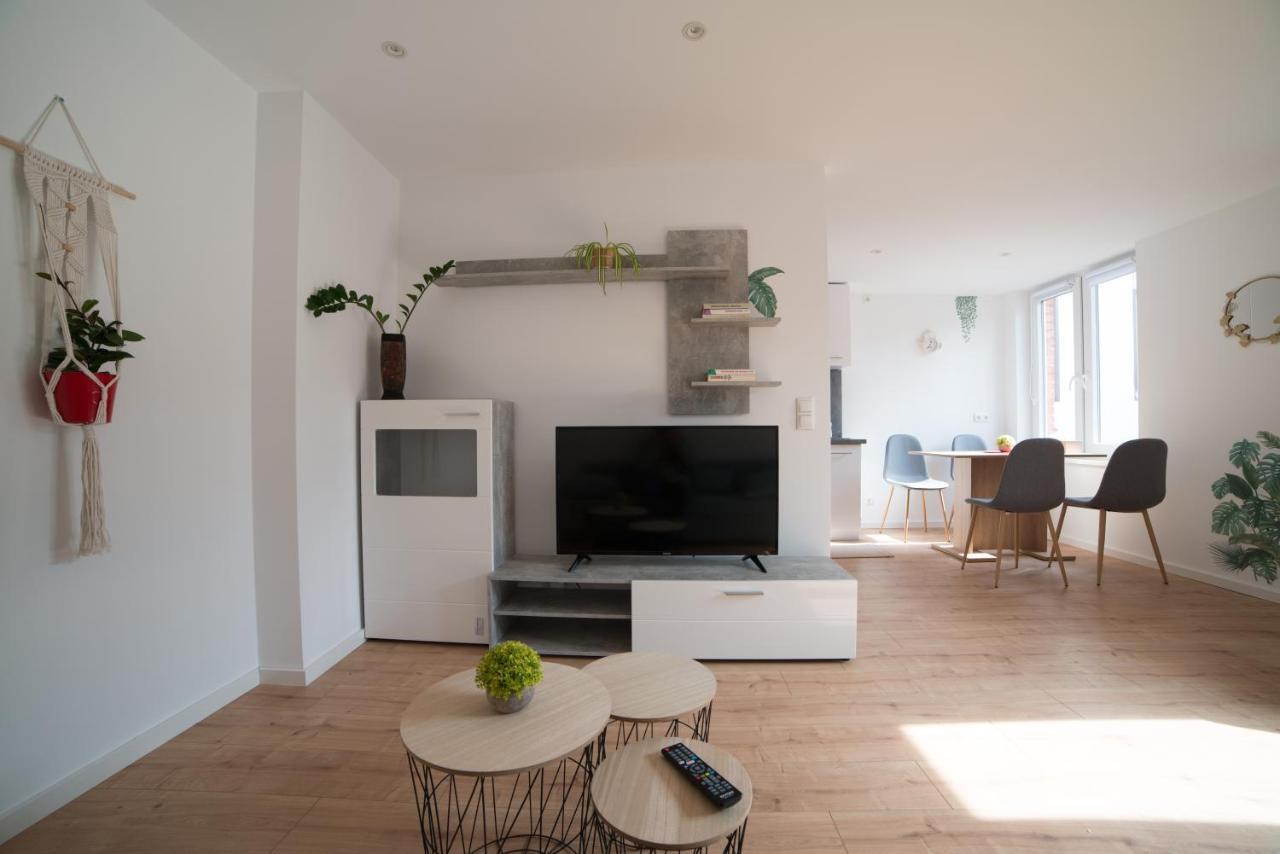 Schoene Ferienwohnung 54 M², Zentrumsnah, Kingbett Erfurt Exterior photo