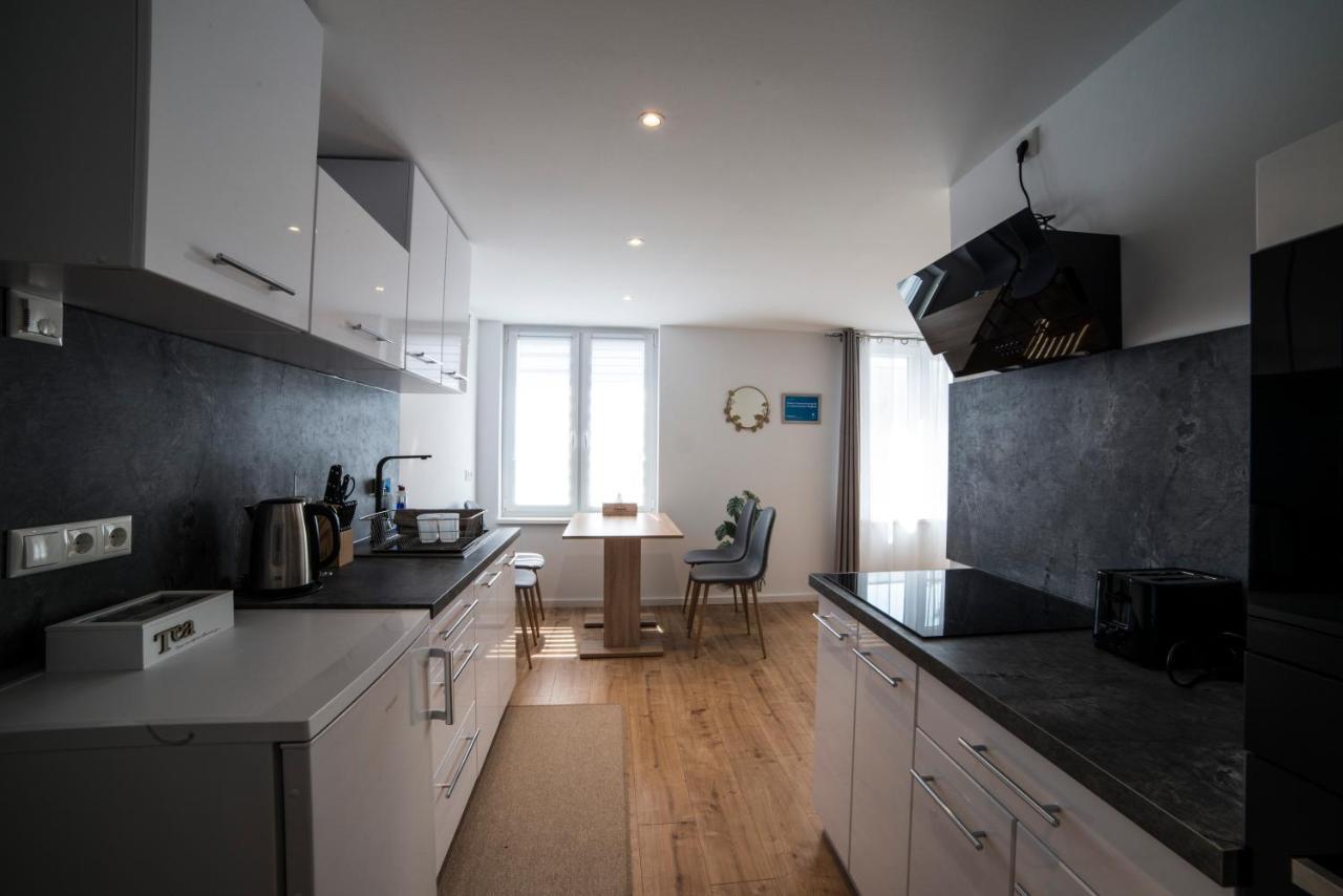 Schoene Ferienwohnung 54 M², Zentrumsnah, Kingbett Erfurt Exterior photo